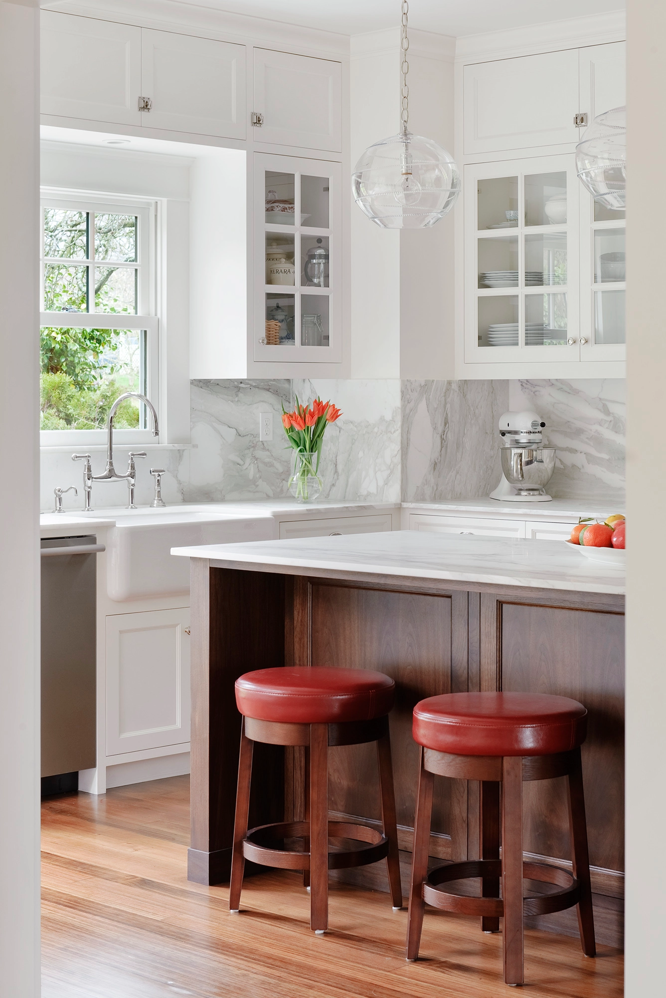 Classic Seattle - queenAnneKitchen3