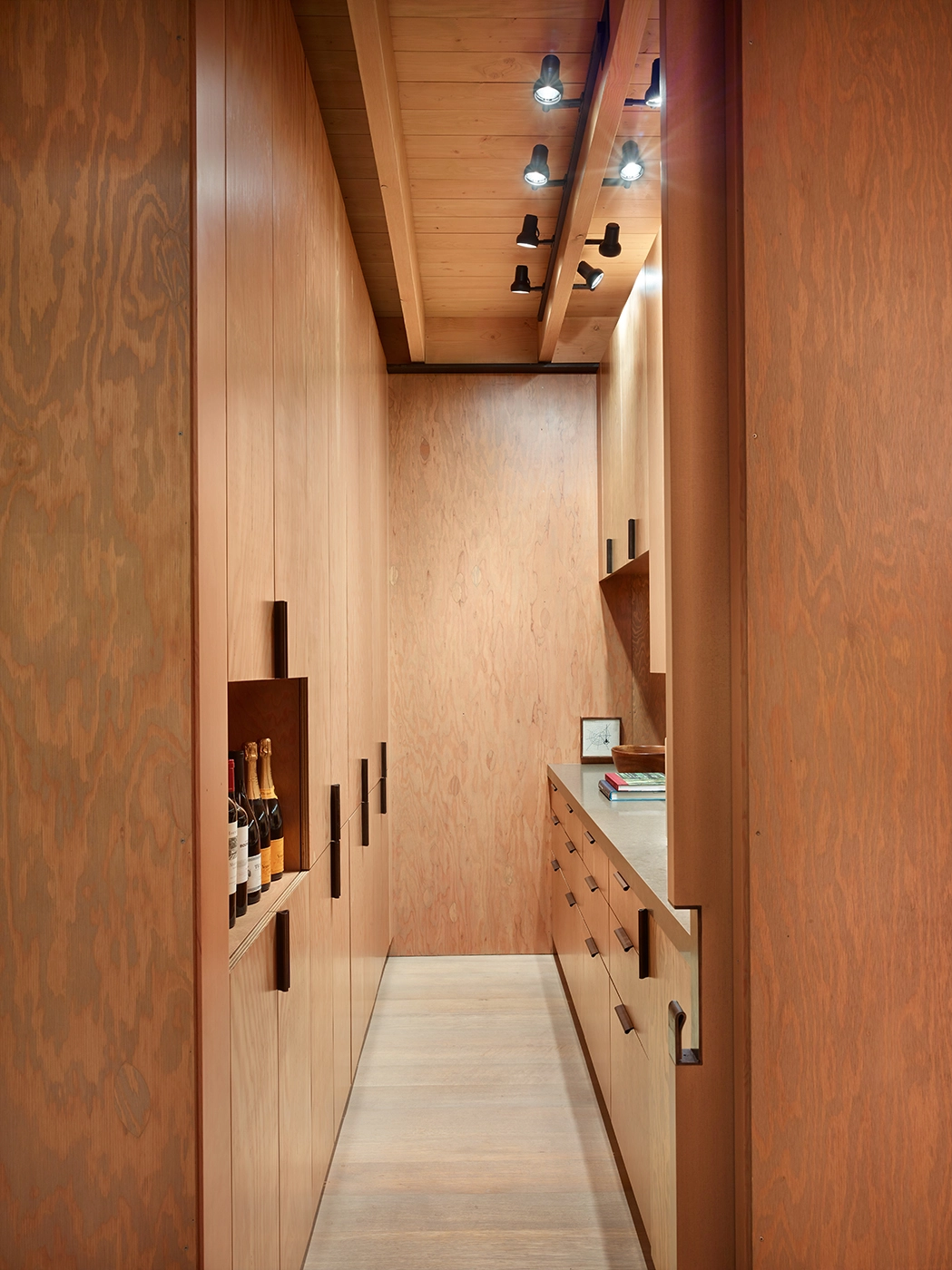 Pole Pass Cabin - LR_11054_00_Pole_Pass_N19