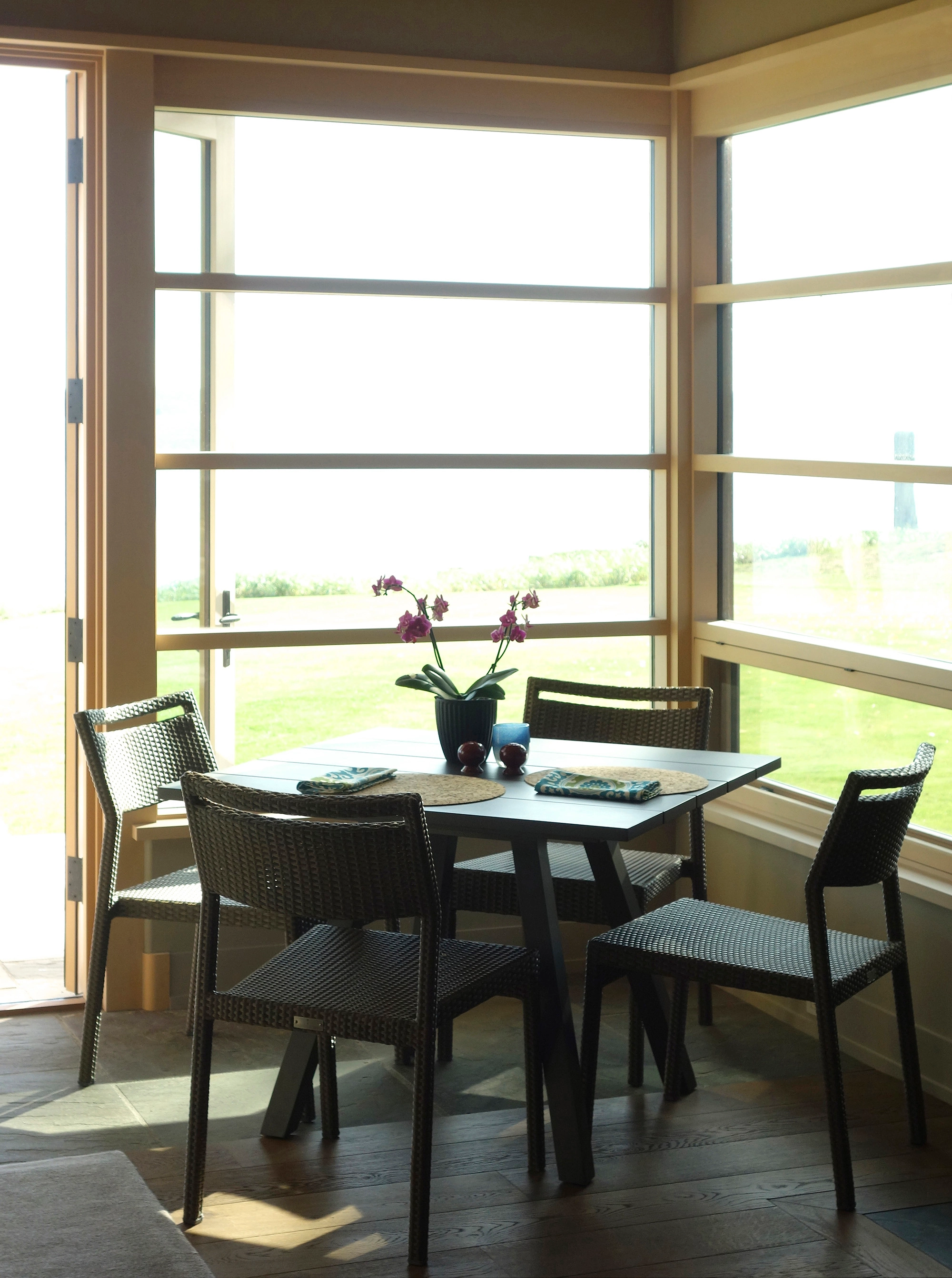 Beans-Bight Residence - koyoDSC06040revB