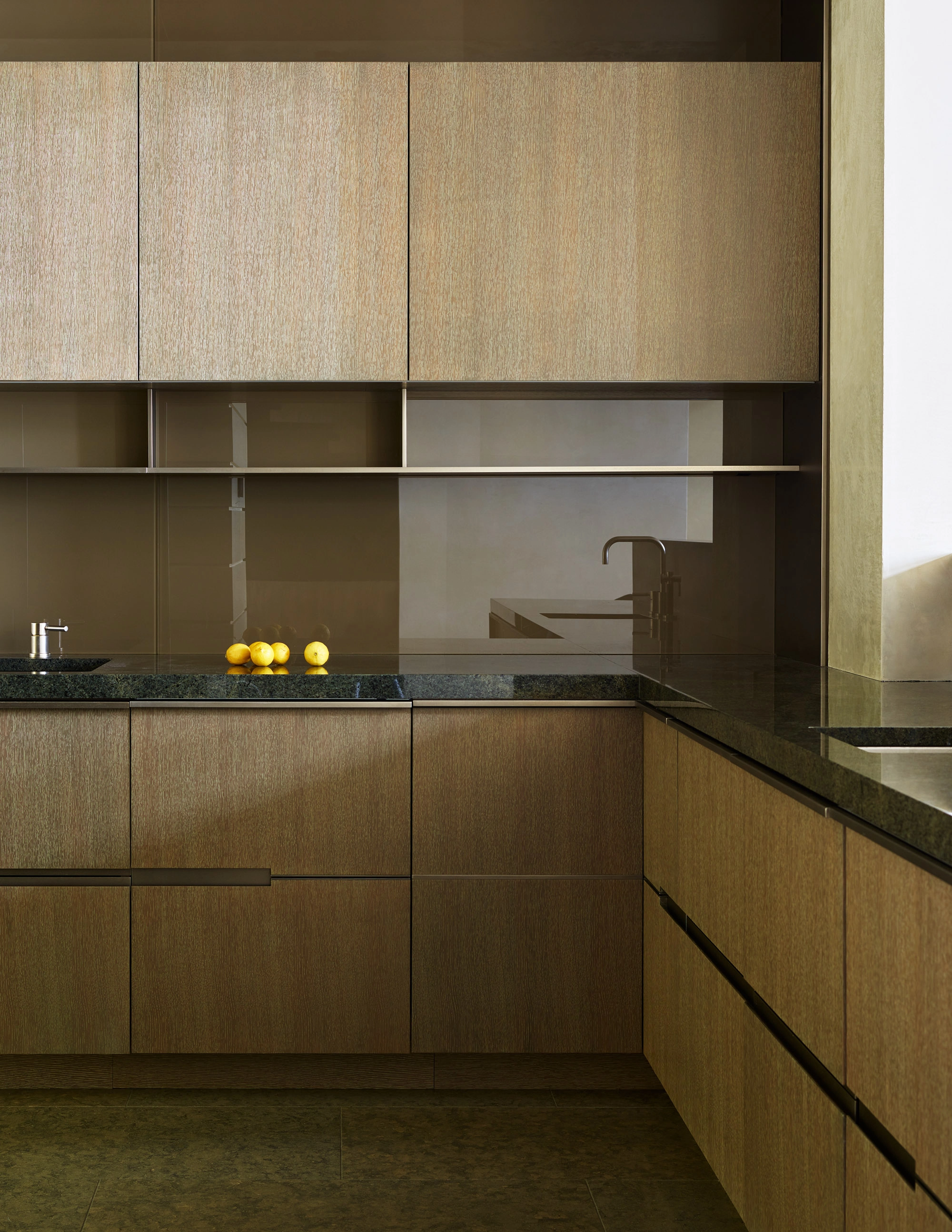 Mercer Island Residence - Demopulos_12_2k