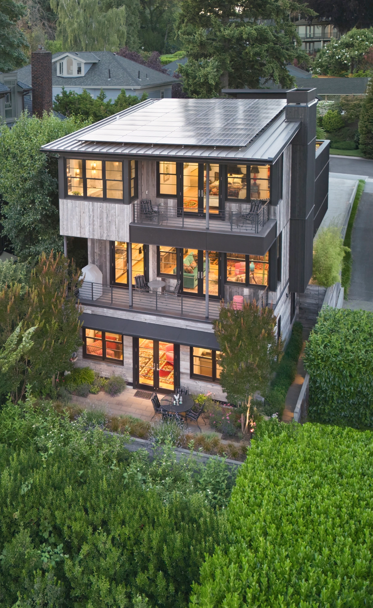 The Perch - 10_w_515_Comstock_23chosenCroppedLessdark